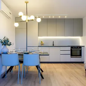  Apartment Stiva - New With Free Parking, 150m From The Croatia